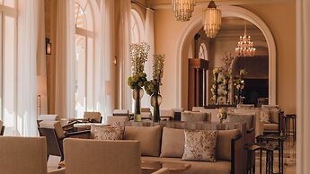 Carlton Cannes, a Regent Hotel