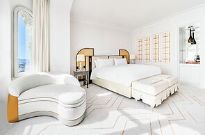 Carlton Cannes, a Regent Hotel