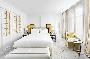 Carlton Cannes, a Regent Hotel