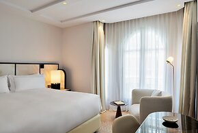 Carlton Cannes, a Regent Hotel