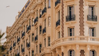 Carlton Cannes, a Regent Hotel