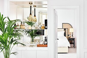 Carlton Cannes, a Regent Hotel