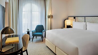 Carlton Cannes, a Regent Hotel