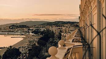 Carlton Cannes, a Regent Hotel