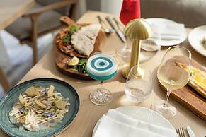 Carlton Cannes, a Regent Hotel