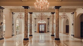 Carlton Cannes, a Regent Hotel