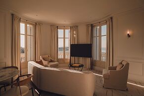 Carlton Cannes, a Regent Hotel