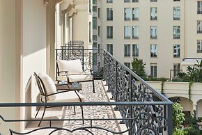 Carlton Cannes, a Regent Hotel