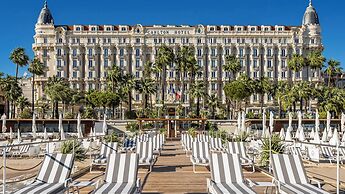 Carlton Cannes, a Regent Hotel