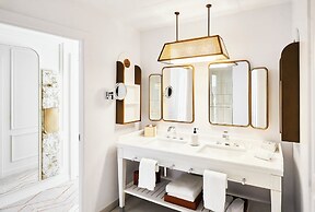 Carlton Cannes, a Regent Hotel