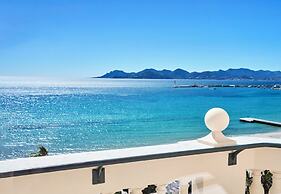 Carlton Cannes, a Regent Hotel