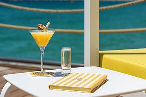 Carlton Cannes, a Regent Hotel