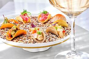 Carlton Cannes, a Regent Hotel