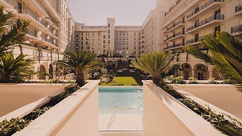 Carlton Cannes, a Regent Hotel