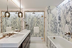 Carlton Cannes, a Regent Hotel