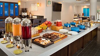 DoubleTree by Hilton Chicago Schaumburg