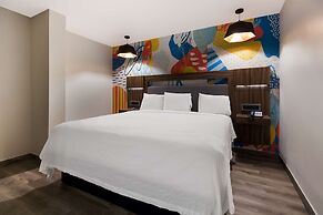 Signature Inn Houston Galleria