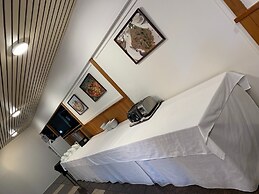 Airport Gateway Hotel