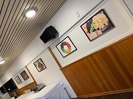 Airport Gateway Hotel