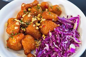 Crowne Plaza Cleveland at Playhouse Square by IHG