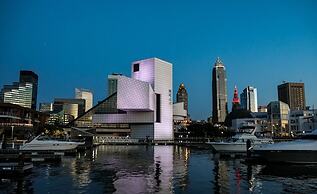 Crowne Plaza Cleveland at Playhouse Square by IHG