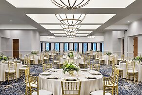 Crowne Plaza Cleveland at Playhouse Square by IHG