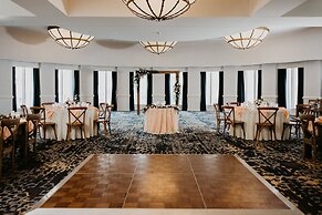 Crowne Plaza Cleveland at Playhouse Square by IHG