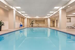 Crowne Plaza Cleveland at Playhouse Square by IHG