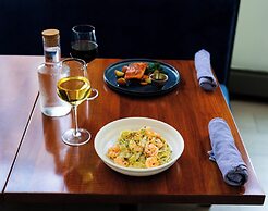 Crowne Plaza Cleveland at Playhouse Square by IHG