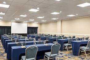 Crowne Plaza Cleveland at Playhouse Square by IHG