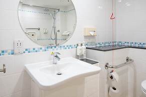 Holiday Inn Cambridge by IHG