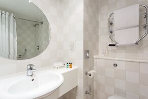 Holiday Inn Cambridge by IHG