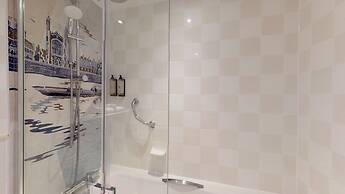 Holiday Inn Cambridge by IHG