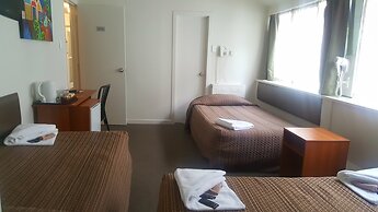 Kiwi International Hotel