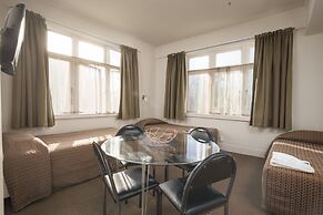 Kiwi International Hotel