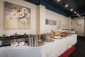 Kiwi International Hotel