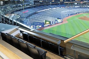 Toronto Marriott City Centre Hotel