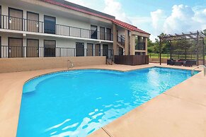 Ramada by Wyndham Bainbridge