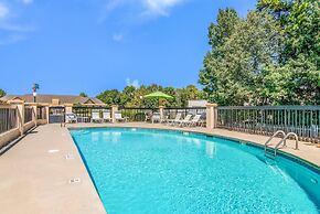 Quality Inn Suwanee I-85
