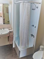 Miners Lodge Motor Inn