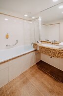 Plaza Prague Hotel - Czech Leading Hotels