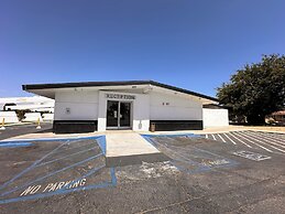 GT Hotels Inn & Suites Extended Stay