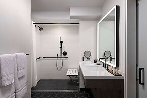 The Royal Sonesta Chicago Downtown