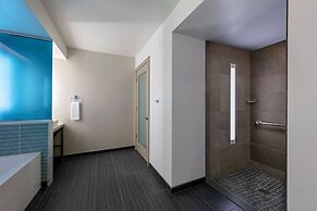 The Royal Sonesta Chicago Downtown