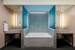 The Royal Sonesta Chicago Downtown