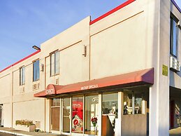 OYO Hotel Petersburg VA I-95 & E Washington St