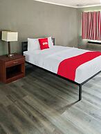 OYO Hotel Petersburg VA I-95 & E Washington St