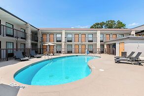 Quality Inn Commerce at I-85