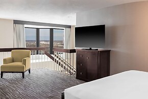 DoubleTree Suites by Hilton Hotel Columbus Downtown