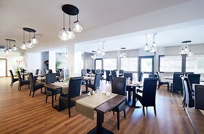 L'Hôtel des Trois Massifs